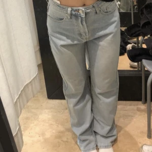 Jeans - Hör av dig vid frågor ☺️