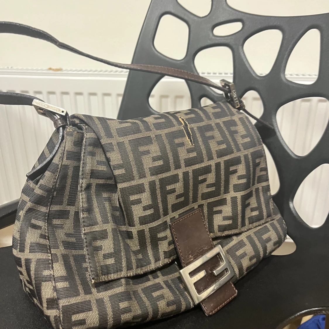 Vintage Fendi väska 