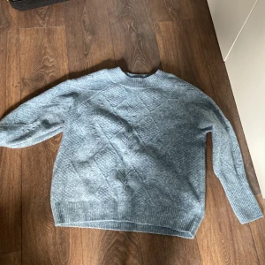 Mysig vintertröja - Mysig grå/blå tröja:) 
