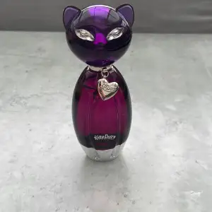 Katy Perry purr eau de parfym! Använd fåtalgånger, 100ml