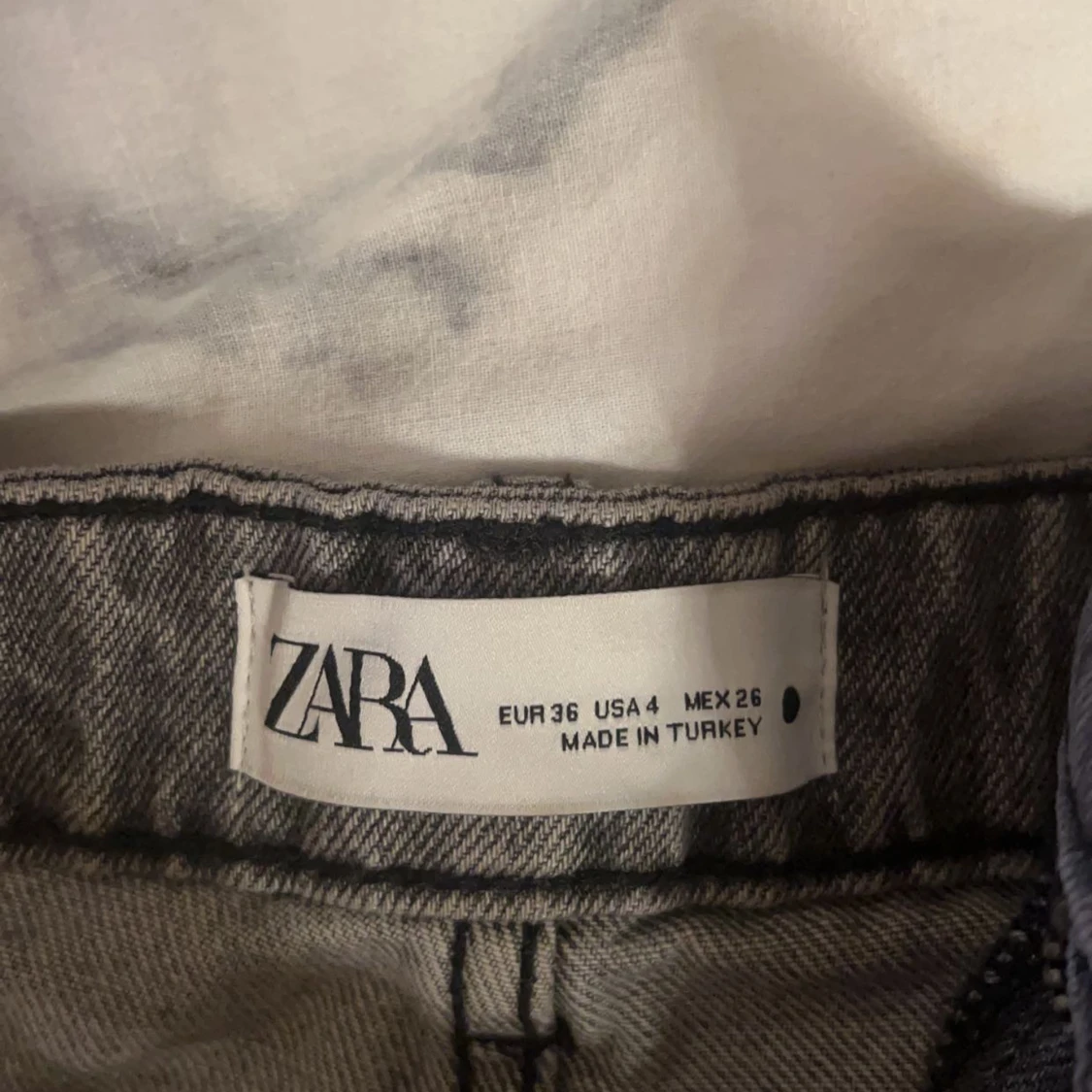 Zara jeansshorts  - 90