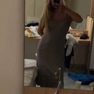 Långklänning - Säljer en mycket finklänning jag inte använder. 