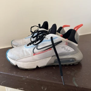 NIKE skor - Använda ett fåtal gånger💕