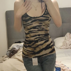 Y2K Linne  - Super snygg Y2K Linne som inte är min stil längre 