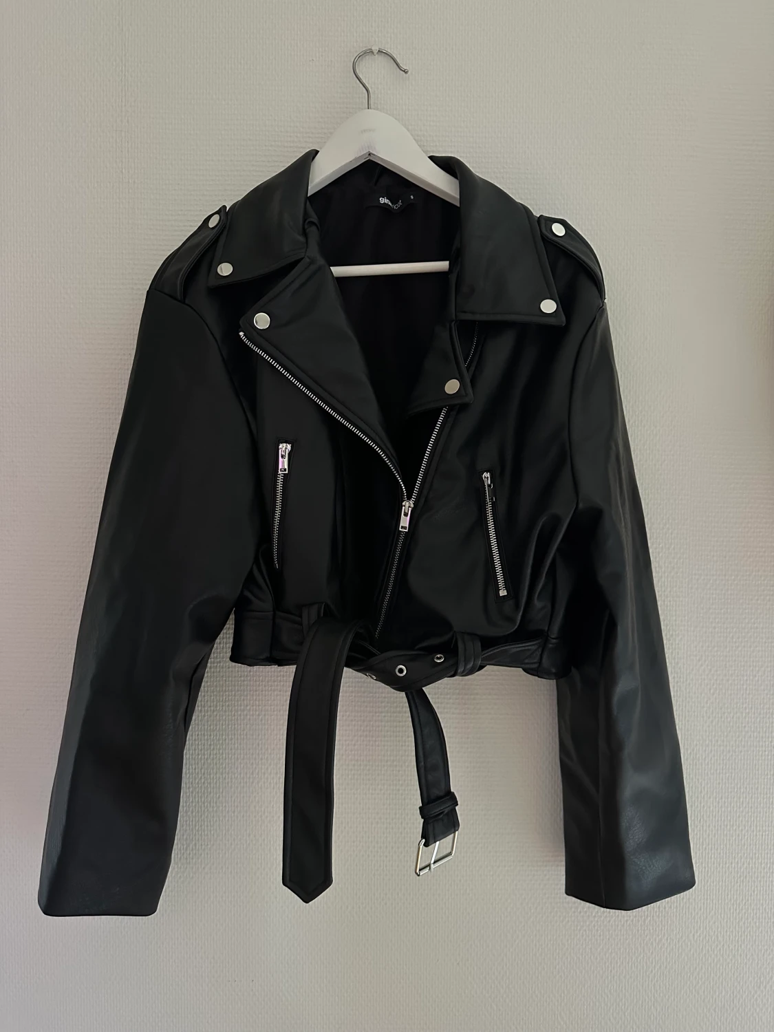 Oanvänd biker jacka gina  - 90