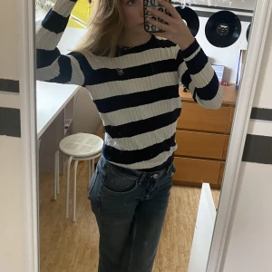 randig tröja - långärmad tröja som aldrig är använd💋