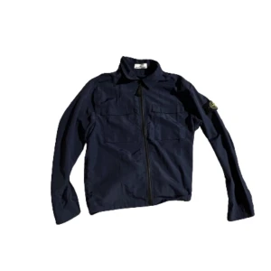 Stone island overshirt - Stone island overshirt 6/10 nypris: 4700kr:-