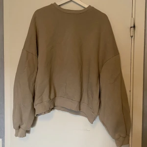 Sweatshirt - Beige oversize sweatshirt