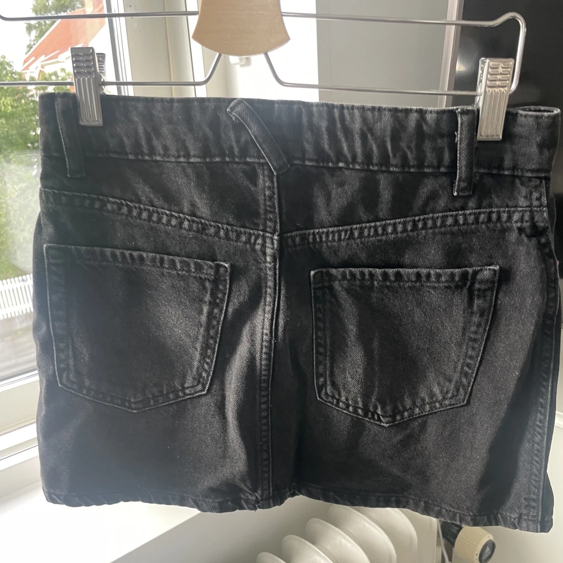 Svart jeanskjol zara - 90