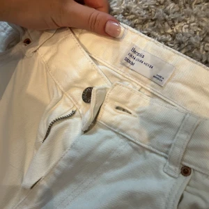 Vita jeans 36 - Storlek 36  Passar inte så använd ett fåantal ggr Vita jeans storlek 36
