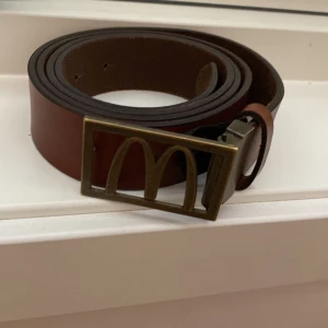 Mc Donalds bälte  - 120 cm lång, går att diskutera pris vid snabb affär 