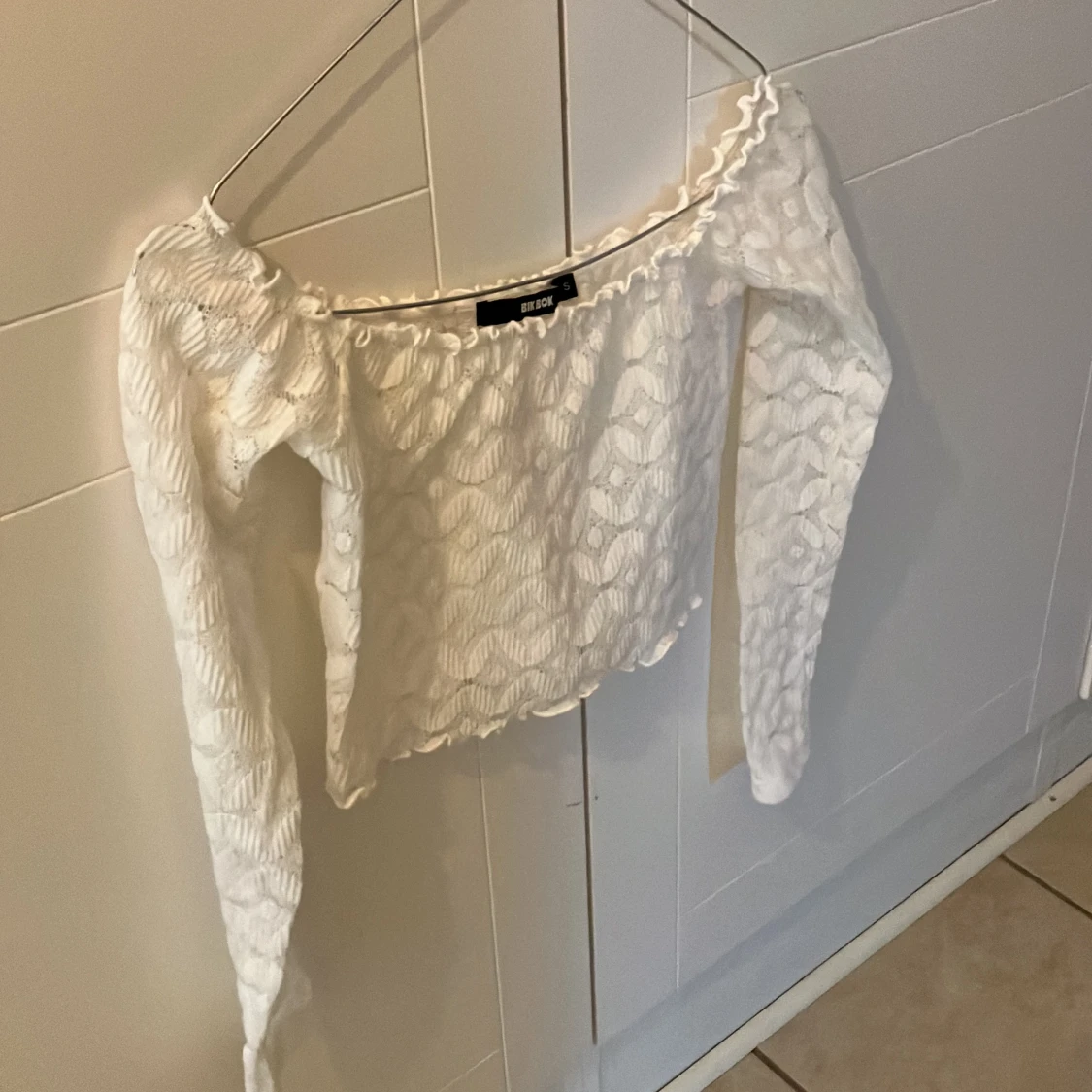 Söt liten topp i spets  - 90