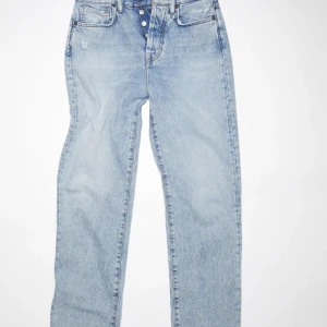 Acne jeans!  - Skit snygga acne straight jeans, använda ett fåtal gånger för de tyvärr blivit för små, nypris 3400kr pris kan diskuteras 