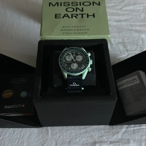 Omega x Swatch - Samarbete mellan omega och search