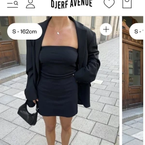 Djerf Avenue  - Säljer min Djerf Avenue klänning då den inte kommer till lika stor användning som tänkt 😢 nypris: 899 