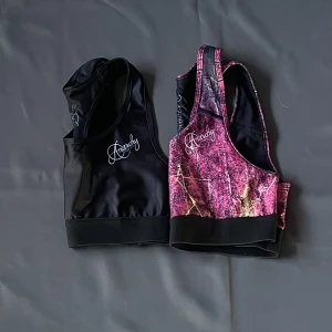 Tränings bh-ar  - Helt nya, oanvända tränings bh-ar  Anarchy apparel- 99 kr styck Demonia sportsbra pink/black, stl. XS, S, M & L Panthera sportsbra black/white, stl. XS & S   Skriv privat för mer info✨✨