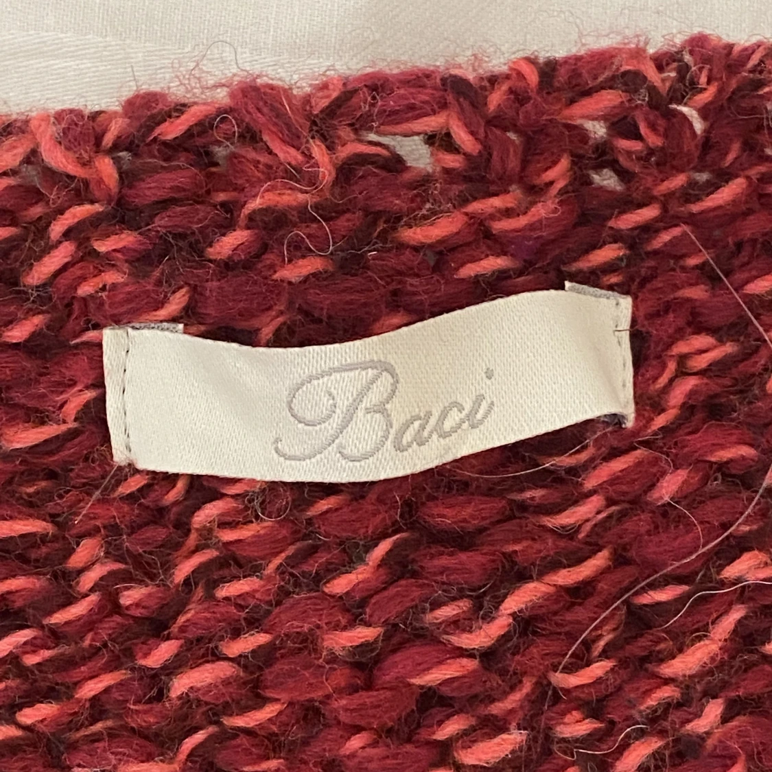 Röd stickad tröja - 90