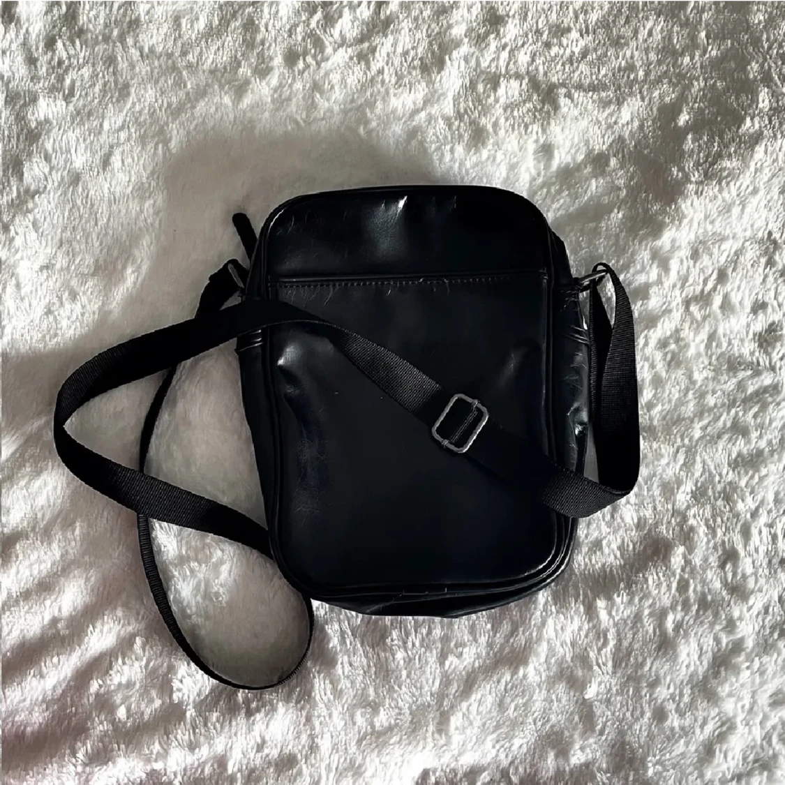 Nike axelremsväska  - 90