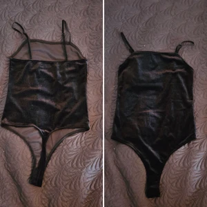 Body - Sammetbody, endast använd en gång