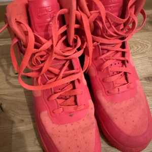 Air Force 1 high pink reflective. - Air Force 1 high pink reflective I bra skick. 