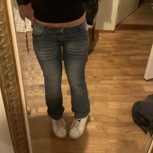 Jeans - Lågmidjade bootcut jeans ❤️‍🔥