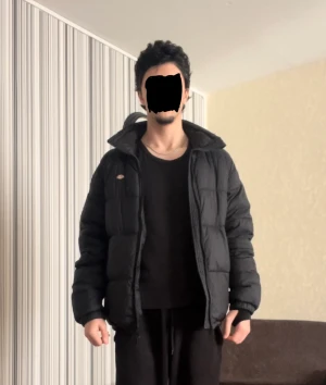 Dickies puffer jacka - Storlek M, perfekt skick 