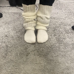 Vita benvärmare  - Superfina benvärmare, bara använda en gång.