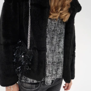 Väskq - 01 Strangers 