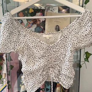 h&m tröja - Storlek S, endast upphämtning i Göteborg 💗