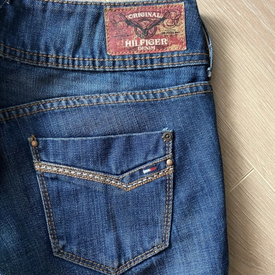 Lågmidjade Tommy Hilfiger jeans - 91