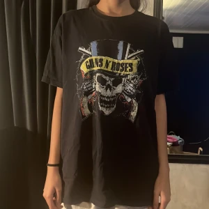 T-shirt  - O ersize tröja med coolt tryck 