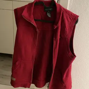 great condition fits like a small