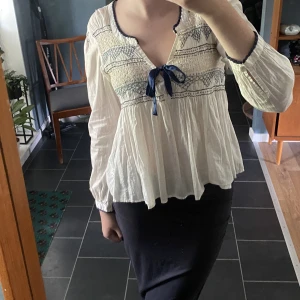 Odd Molly  - Jätte fin odd Molly blus jag köpte second hand🤍
