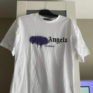 Palm Angels T-shirt nyskick storlek L