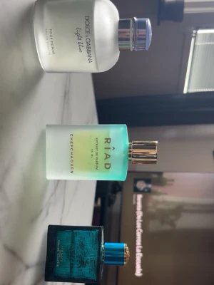 Parfymer - Tja jag säljer några parfymer jag inte använder längre. DG light blue: 300. Riad chefchaouen: 600 (nypris 950). Och versace 100kr 