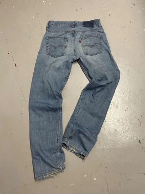 Vintage Levi's jeans - W 30 L 32, Sitter lite luftigt