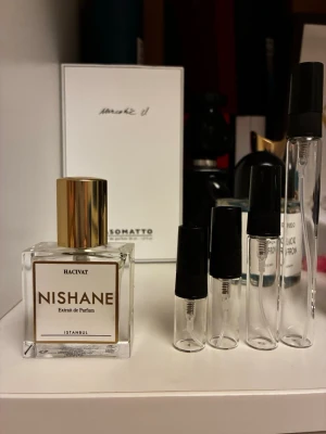 Nishane Hacivat  - Sample på nishane hacivat 2/3/5/10ml,                       2 ml → 69 kr 3 ml → 89 kr 