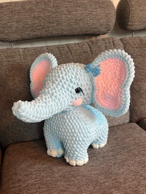Virkad elefant  - Handgjord virkad söt elefant 