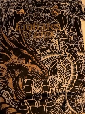 Real tröja  - Benzema bra skick skriv för fler bilder.