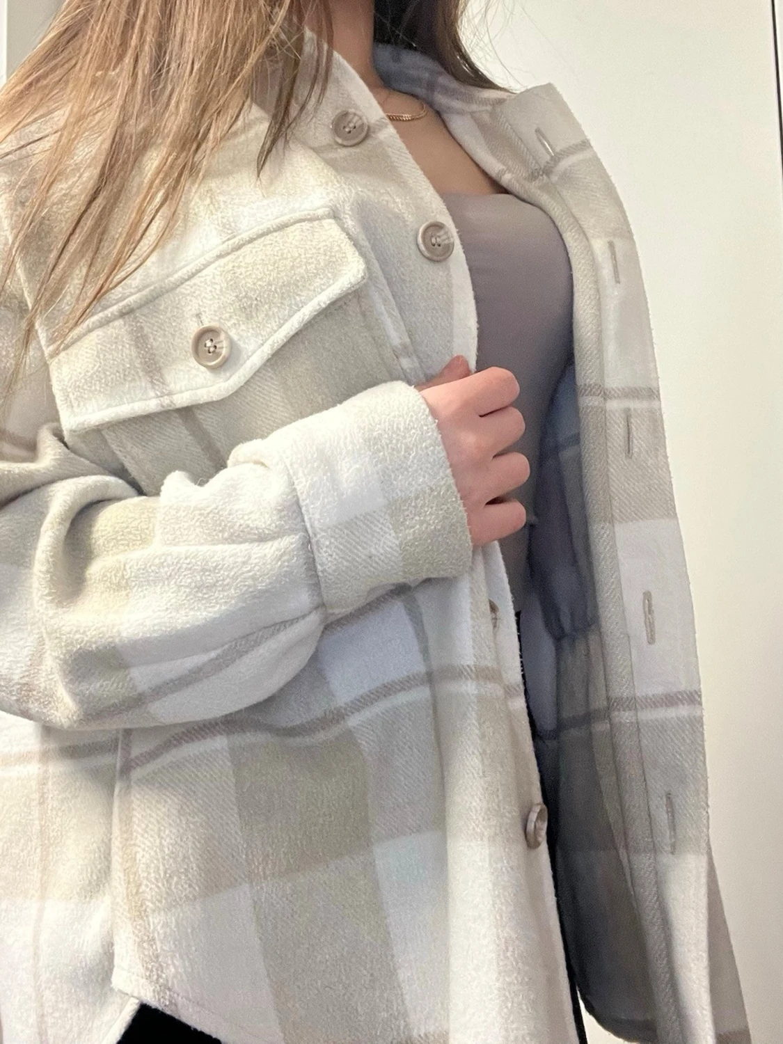 Beige och vit rutig overshirt - 2