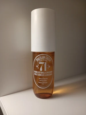 Sol de janieros Brazilian crush 71💛💫🫦 - Luktar otroligt gott, om du vill ha personer efter dig som undrar vad du luktar och påstår att du luktar ätbart kakaaktigt? This is for uu 😍🫣