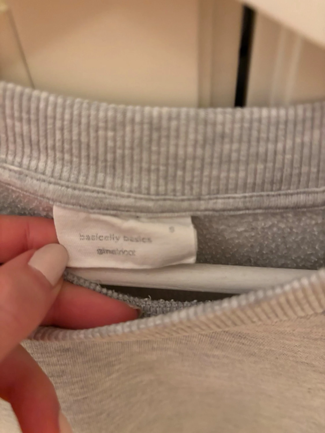 Ljusgrå sweatshirt - 3