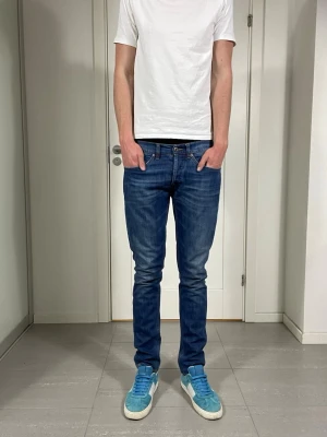 Dondup George Jeans - Säljer nu dessa Dondup George Jeans, skriv för fler bilder/frågor🙌🏼