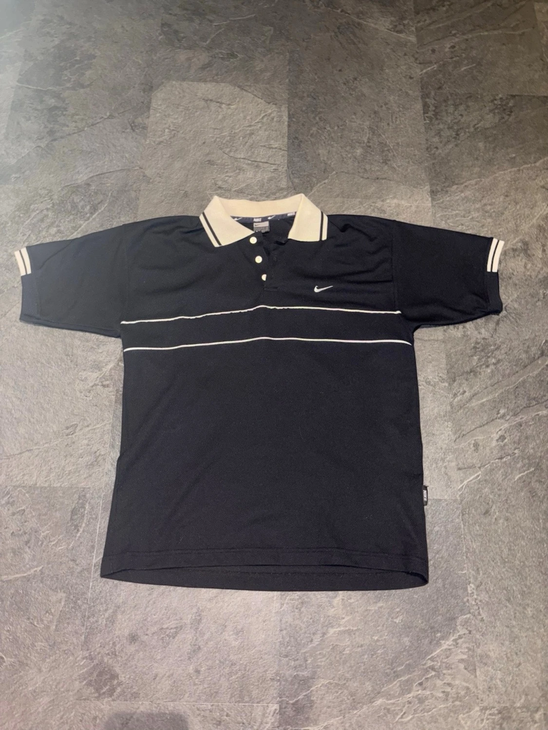 Ny Nike pikétröja svart