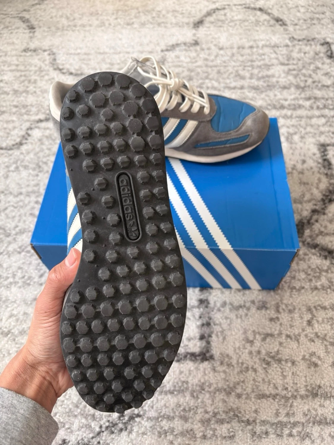 Adidas La Trainers - 1