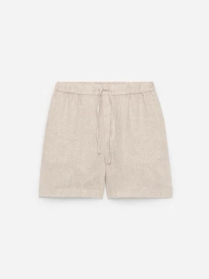 Arket shorts Linne - Linnen shorts från Arket. Inte samma modell som på första bilden då de är kortare modell och för dam. Däremot samma märke, färg och material.