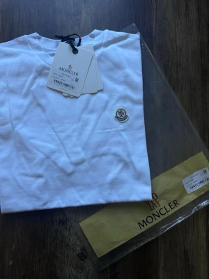 T-shirt  - Vit T-shirt not used 