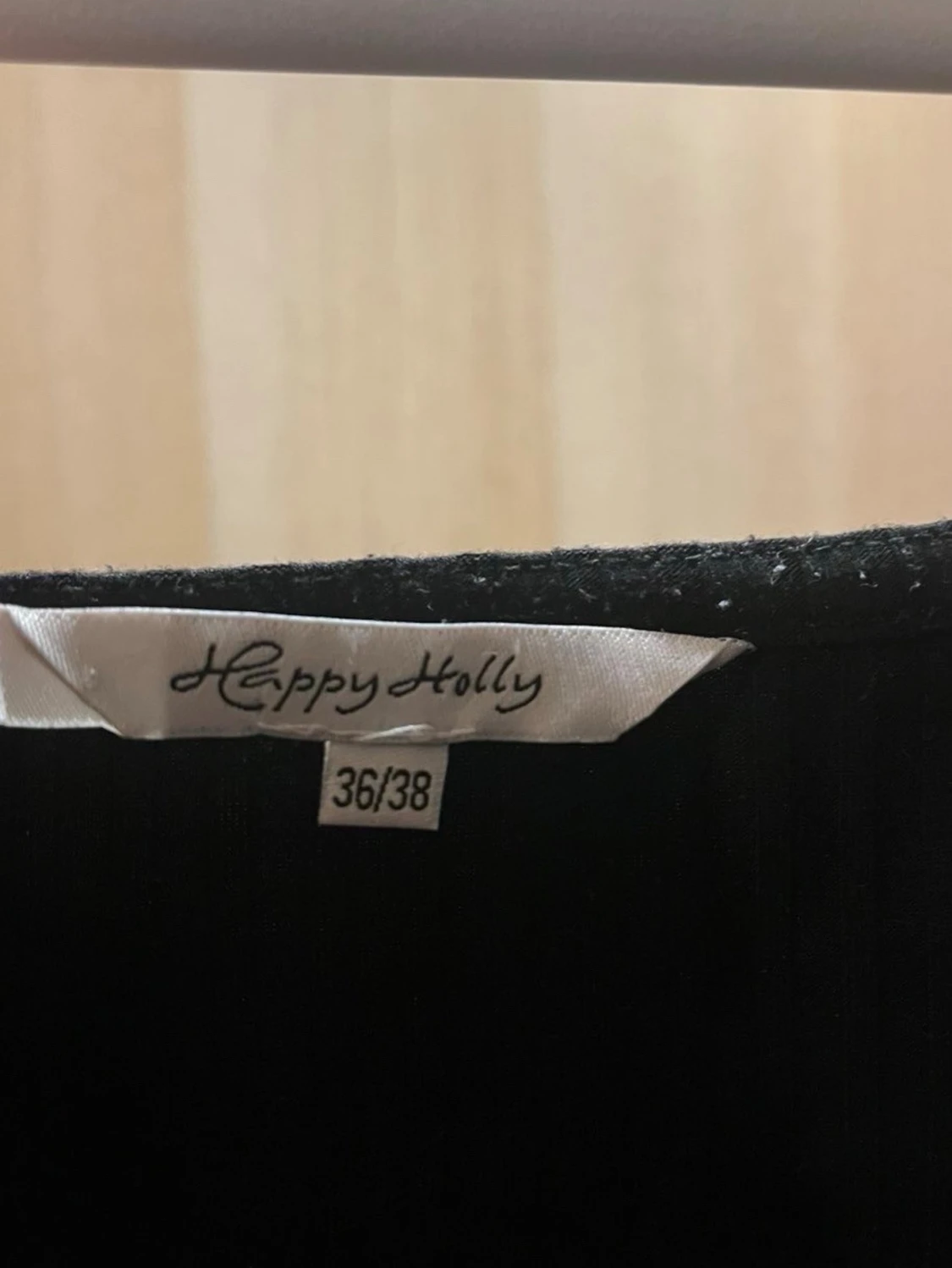 Svart blus med puffärm - 2