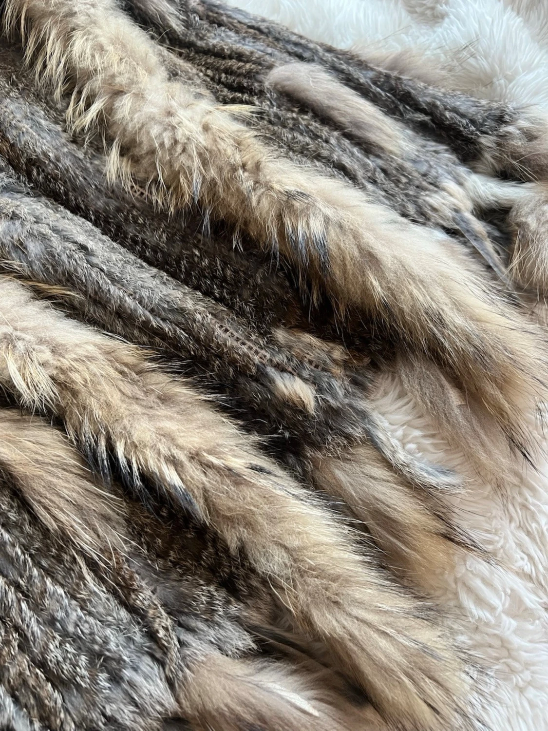 Brun pälsväst med fluffig krage - 1