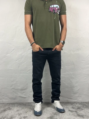 Replay jeans  - Ett par riktigt snygga jeans från Replay i storlek W28 L32 i modellen Anbbas Hyperflex